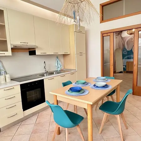 Vakantiehuis Casa Levante In Centro